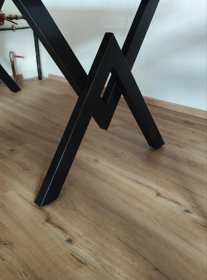 Tisch Nussbaum - Massivholz